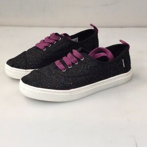 Toms Black glitter Sneakers with Purple leases  size Y4.5 NWT